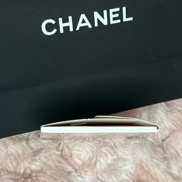 CHANEL PACKAGE/GIFT - Picture 9 of 10